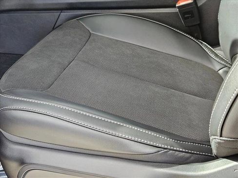 New 2025 Jeep Grand Cherokee L Altitude image 4