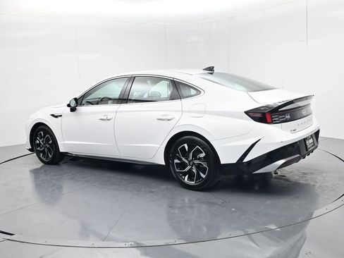 Used 2025 Hyundai Sonata SEL FWD image 5