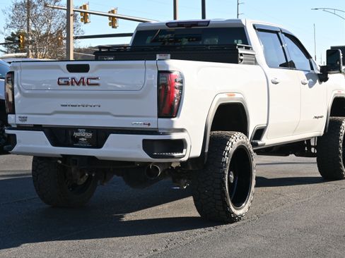 Used 2024 GMC Sierra 2500 AT4 w/ AT4 Premium Plus Package image 12