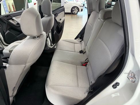 Used 2015 Subaru Forester 2.5i Premium w/ All-Weather Package AWD/4WD image 11