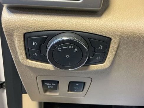 Used 2019 Ford F150 Lariat image 21