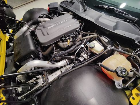 Used 2008 Pontiac Solstice GXP w/ Premium Package RWD image 7