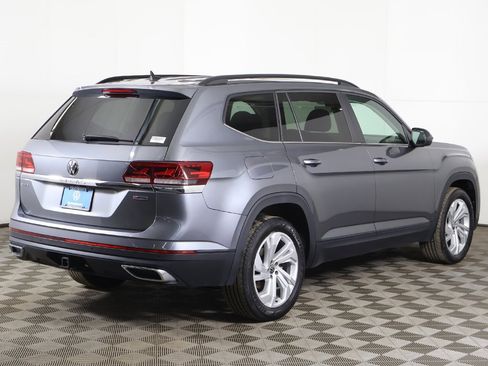 Used 2021 Volkswagen Atlas SE w/ Panoramic Sunroof Package image 12
