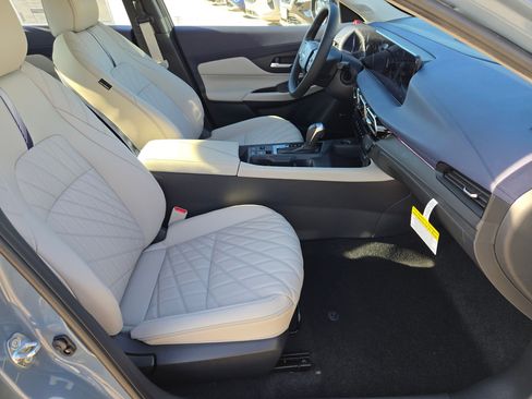 New 2026 Nissan Sentra SL w/ Floor Mat Package FWD image 19