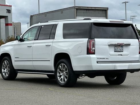 Used 2020 GMC Yukon XL Denali image 7