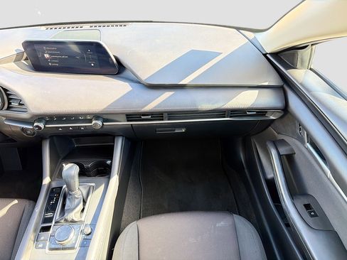 Used 2024 MAZDA MAZDA3 s image 17