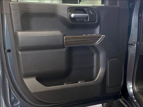 Used 2020 Chevrolet Silverado 1500 RST w/ All-Star Edition image 9