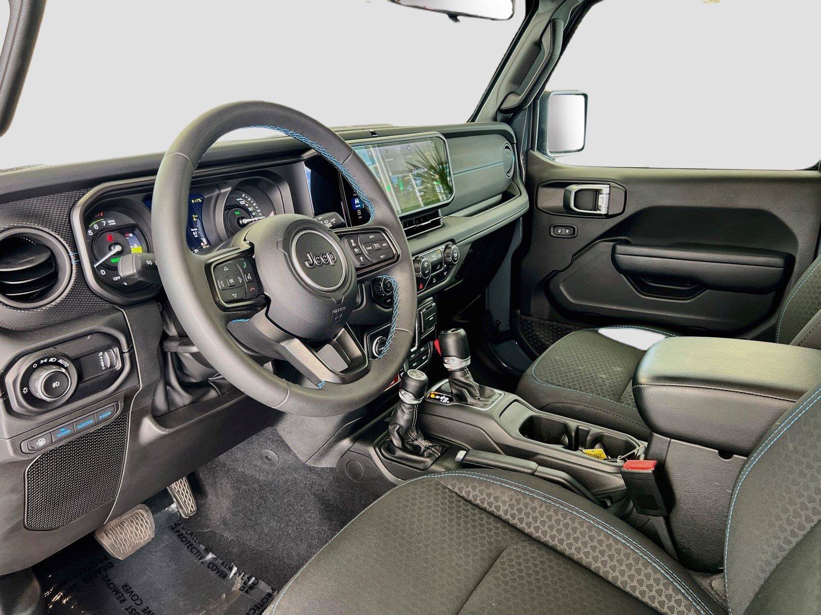 Used 2024 Jeep Wrangler Unlimited Rubicon 4xe AWD/4WD image 11