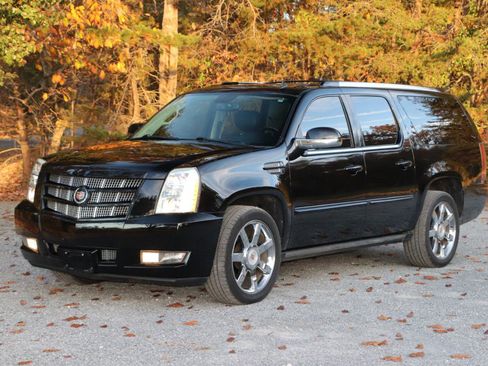 Used 2014 Cadillac Escalade ESV Premium AWD/4WD image 27