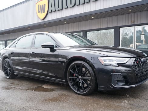 Used 2022 Audi S8 w/ S8 Comfort Plus Package image 3