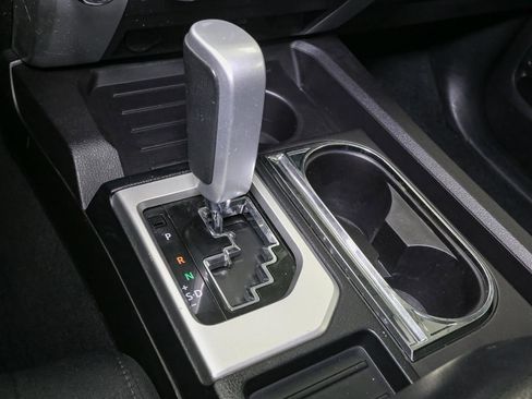 Used 2016 Toyota Tundra SR5 image 28