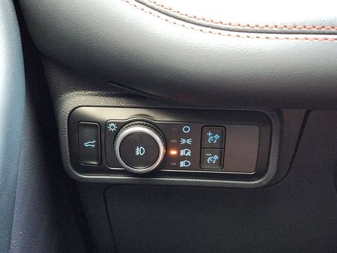 Used 2025 Ford Explorer ST w/ Sun And Sound Package AWD/4WD image 34