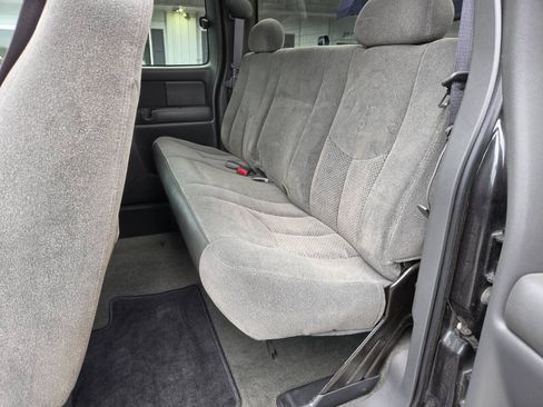 Used 2004 Chevrolet Silverado 3500 2WD Extended Cab w/ Heavy-Duty Power Package image 17