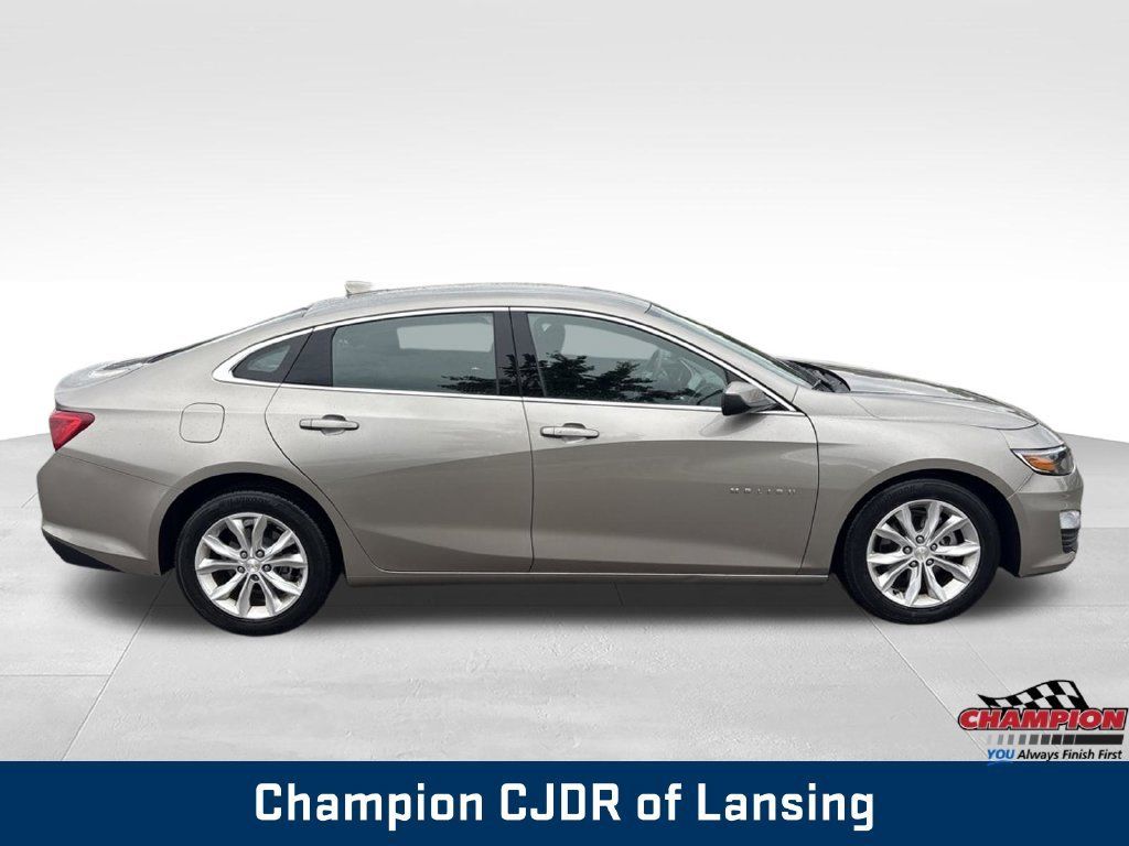 Used 2024 Chevrolet Malibu LT FWD image 9