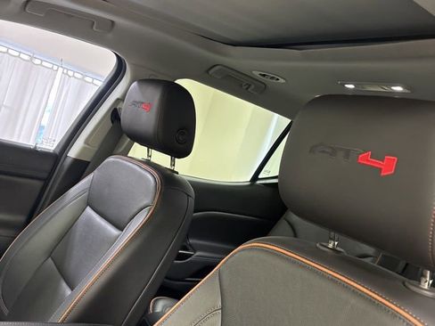 Used 2023 GMC Acadia AT4 w/ Technology Package AWD/4WD image 15