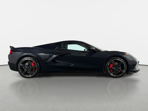 Used 2024 Chevrolet Corvette Stingray Preferred Cpe w/ Z51 Performance Package RWD image 2