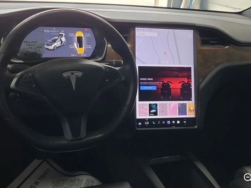 Used 2019 Tesla Model X Long Range AWD/4WD image 5