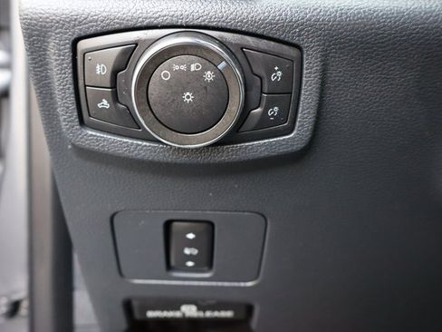 Used 2022 Ford F250 Lariat w/ Lariat Value Package image 32