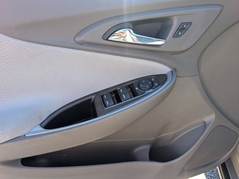 Used 2023 Chevrolet Malibu LS FWD image 9