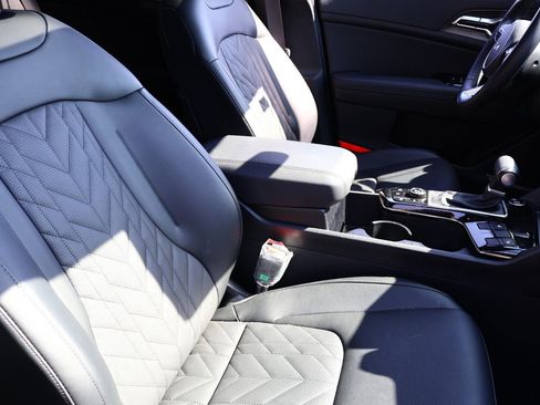 Used 2025 Kia Sportage X-Line w/ Premium Package image 24