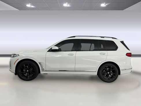 Used 2021 BMW X7 xDrive40i AWD/4WD image 2