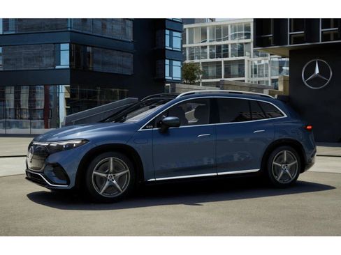 New 2026 Mercedes-Benz EQS 400 4MATIC SUV image 36