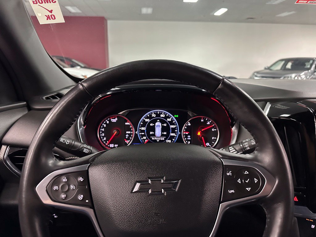 Used 2022 Chevrolet Traverse Premier w/ Redline Edition AWD/4WD image 18