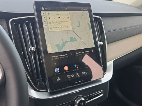 New 2026 Volvo XC90 T8 Plus w/ Protection Package Premier image 26