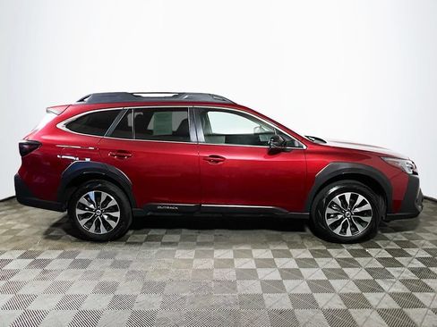 Used 2025 Subaru Outback Limited AWD/4WD image 8