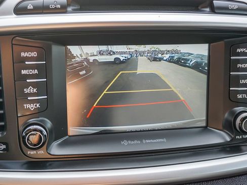 Used 2017 Kia Sorento AWD w/ LX Convenience Package image 24