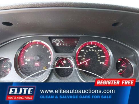 Used 2014 GMC Acadia SLT image 13