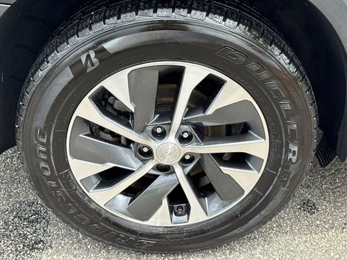 Used 2022 Hyundai Palisade SEL FWD image 19