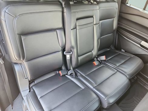 Used 2023 Ford Explorer XLT w/ Equipment Group 202A AWD/4WD image 33