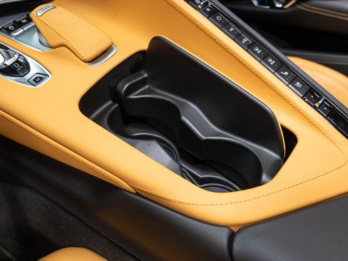 Used 2022 Chevrolet Corvette Stingray Preferred Cpe w/ Z51 Performance Package RWD image 14