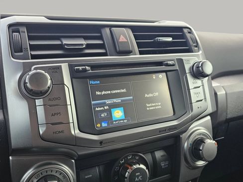 Used 2017 Toyota 4Runner SR5 image 8