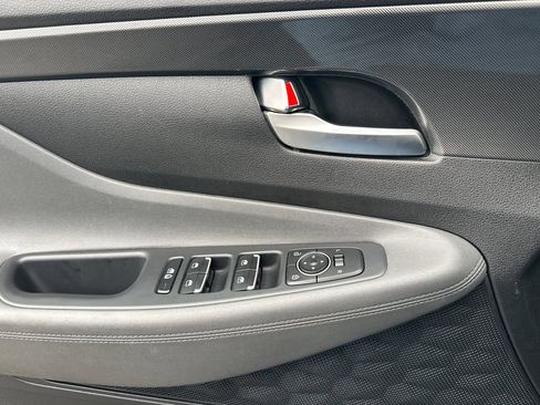 Used 2023 Hyundai Santa Fe SEL image 11