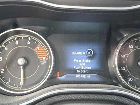 Used 2020 Jeep Cherokee Limited image 16