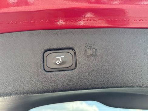 Used 2022 Ford Edge ST w/ Equipment Group 401A image 7