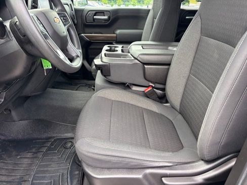 Used 2020 Chevrolet Silverado 1500 LT AWD/4WD image 16