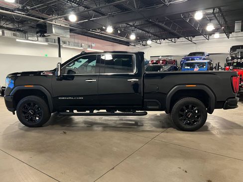 Used 2020 GMC Sierra 2500 Denali w/ Denali Ultimate Package AWD/4WD image 6
