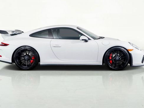 Used 2018 Porsche 911 GT3 w/ Sport Chrono Package image 5