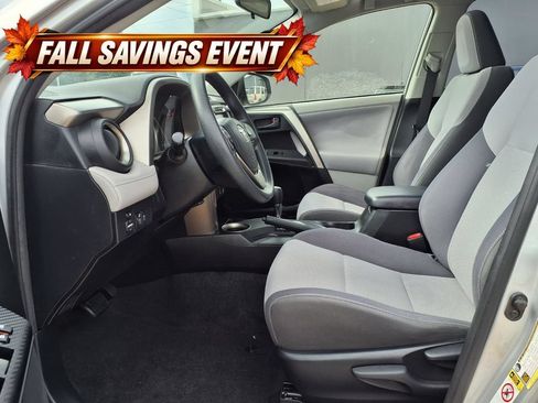 Used 2013 Toyota RAV4 XLE FWD image 11