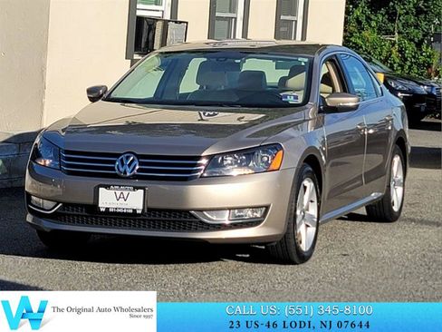 Used 2015 Volkswagen Passat 1.8T Limited Edition FWD image 3