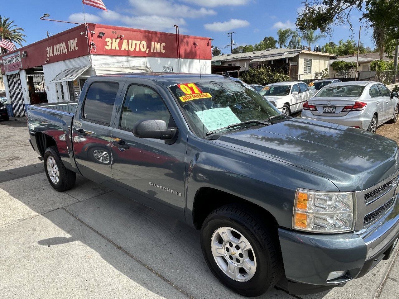 Used 2007 Chevrolet Silverado 1500 LT w/ 1LT Convenience Package RWD image 7