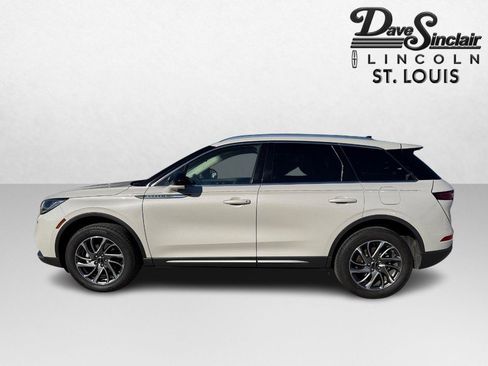 Used 2021 Lincoln Corsair FWD w/ Equipment Group 101A image 8