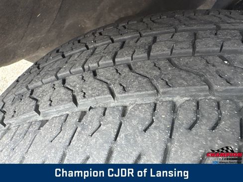 Used 2018 Jeep Grand Cherokee Limited w/ Trailer Tow Group IV AWD/4WD image 30