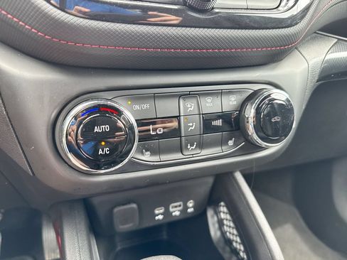 Used 2023 Chevrolet TrailBlazer RS w/ Convenience Package AWD/4WD image 15