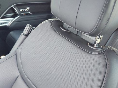 New 2026 Land Rover Range Rover Long Wheelbase SE image 10