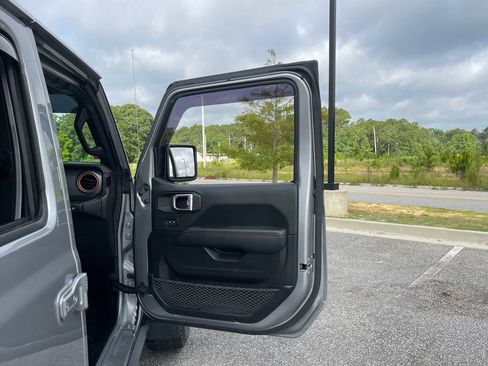 Used 2021 Jeep Gladiator Mojave AWD/4WD image 53