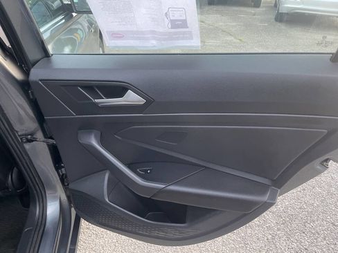 Used 2019 Volkswagen Jetta R-Line FWD image 19